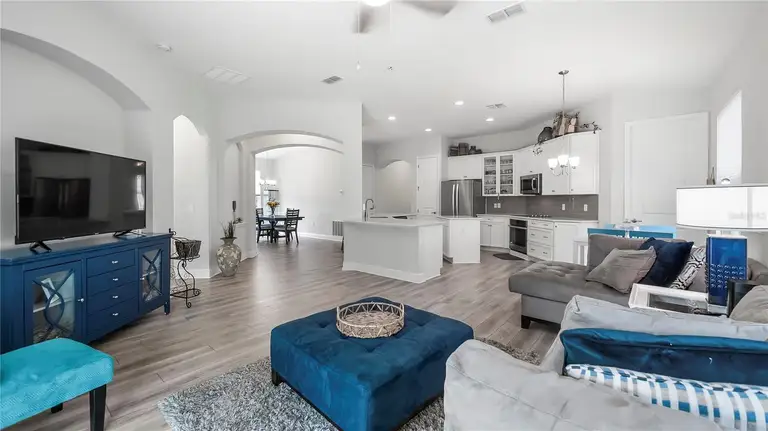 24414 WOODHILL CT — photo 5