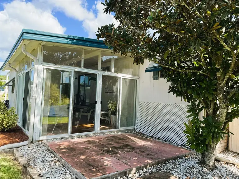123 PYRACANTHA LN — photo 4