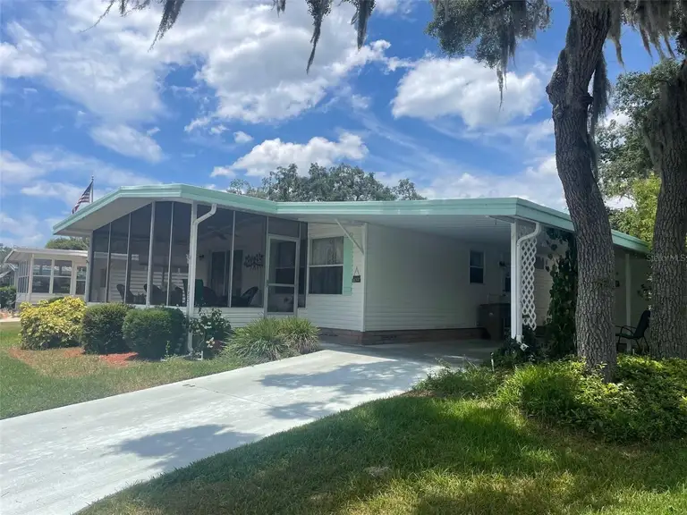 185 JACARANDA DR — photo 2