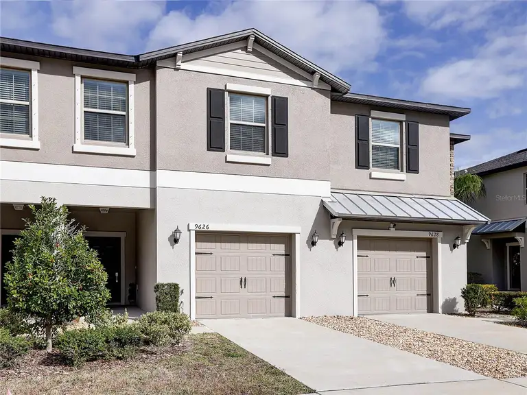 9626 PEMBROOKE PINES DR