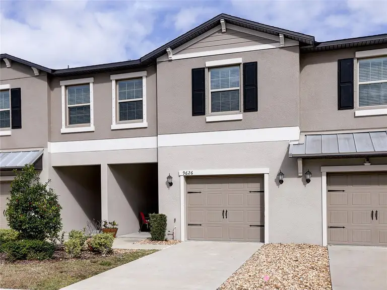 9626 PEMBROOKE PINES DR — photo 3