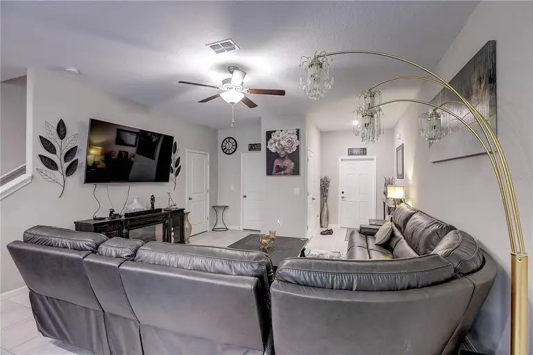 9626 PEMBROOKE PINES DR — photo 5