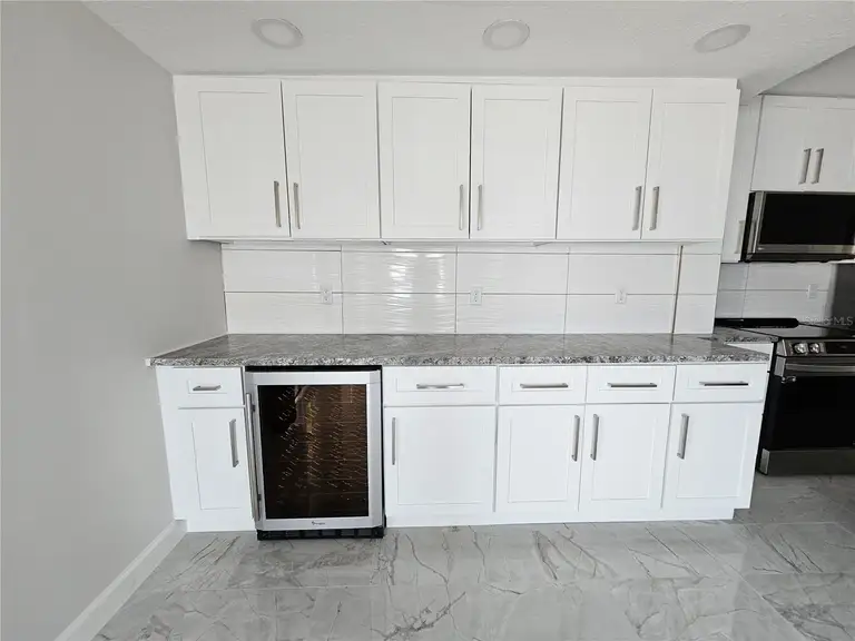 219 DRIFTWOOD DR N — photo 5