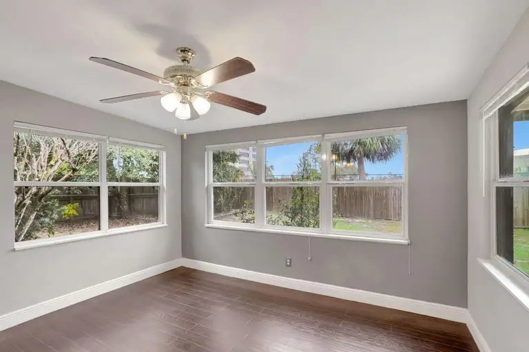 942 HANOVER AVE — photo 2