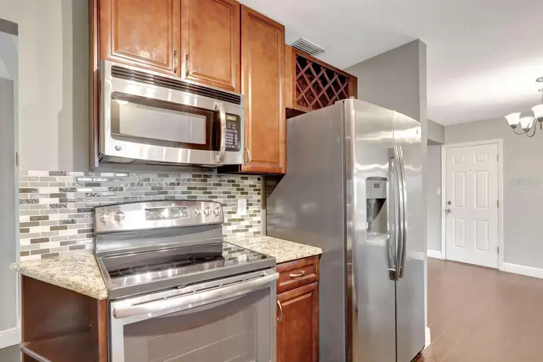 942 HANOVER AVE — photo 5