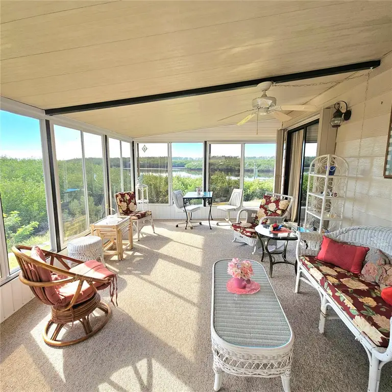 735 BLACKBURN BLVD — photo 3