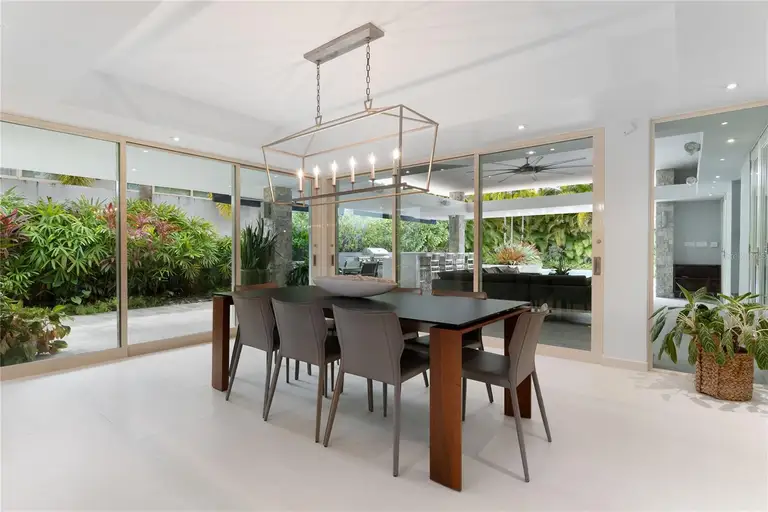 129 DORADO BEACH EAST — photo 3
