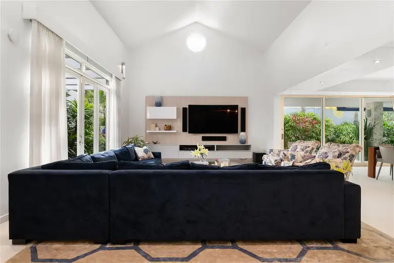 129 DORADO BEACH EAST — photo 4
