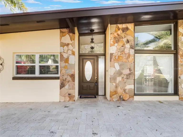 960 SEMINOLE AVE — photo 4