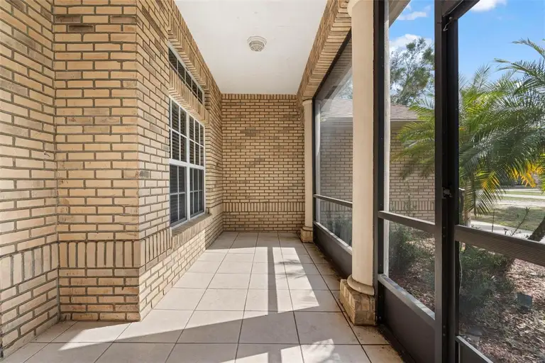 2424 INDIA BLVD — photo 3