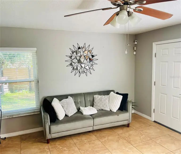 1678 SW HARLEM CIR — photo 3