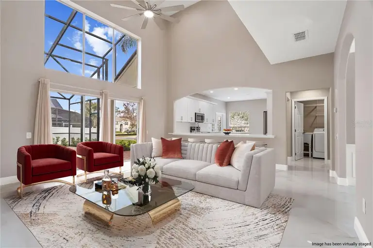 231 CHESTNUT RIDGE ST — photo 3