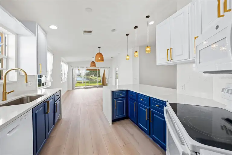 5551 AVELLINO PL — photo 4
