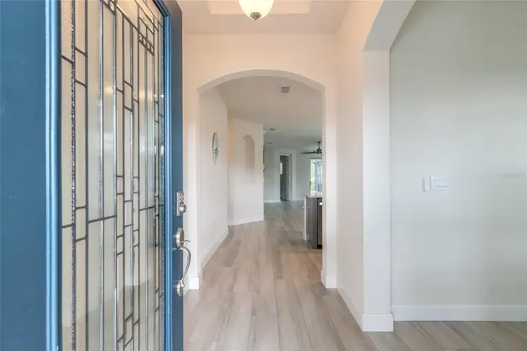 2869 MONAGHAN DR — photo 5