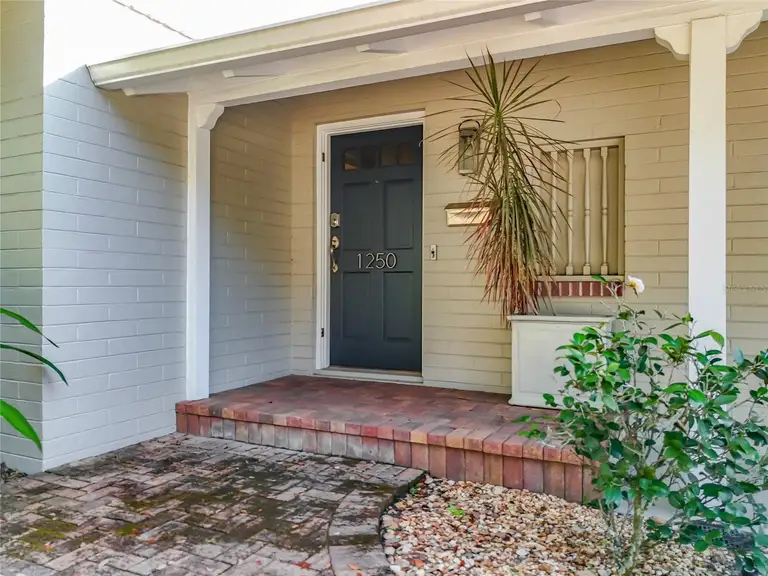 1250 CHICHESTER ST — photo 5