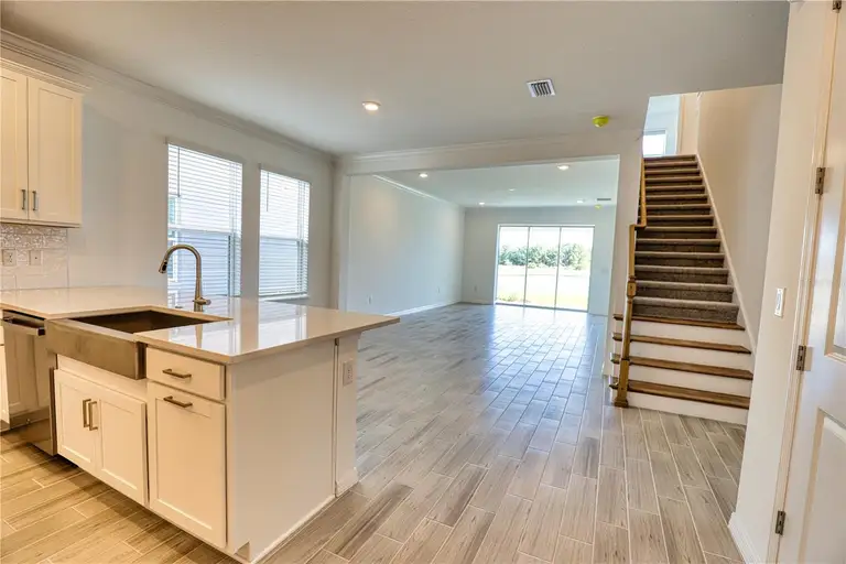 15060 SHADY PALMS LN — photo 3