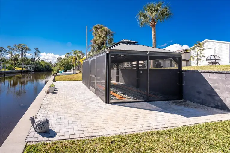 1052 EPPINGER DR — photo 4