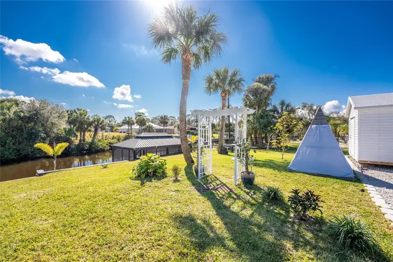 1052 EPPINGER DR — photo 5