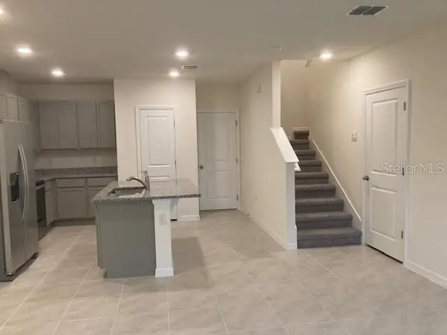 364 PRESTON COVE DR — photo 5