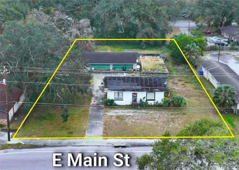 1349 E MAIN ST