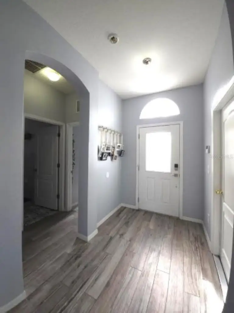 24915 VINTAGE CT — photo 4