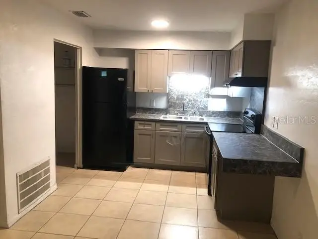 10 NW 21ST PL