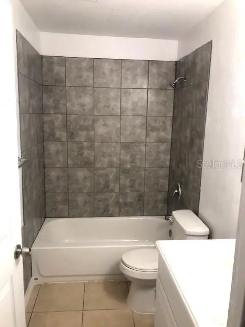 10 NW 21ST PL — photo 5