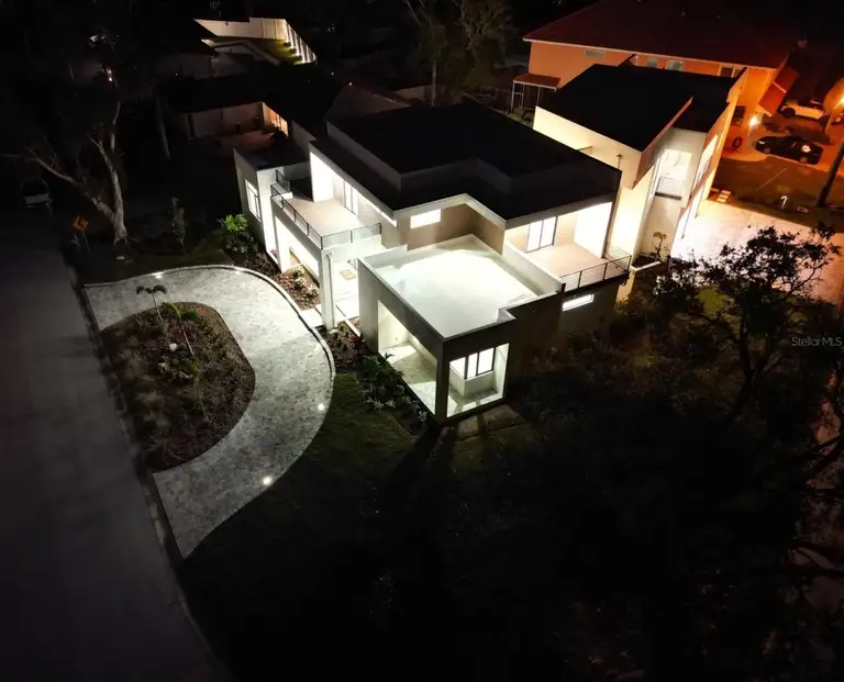 2110 MICHELE DR — photo 3