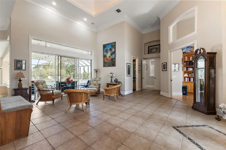 1825 MYRTLE LAKE AVE — photo 3