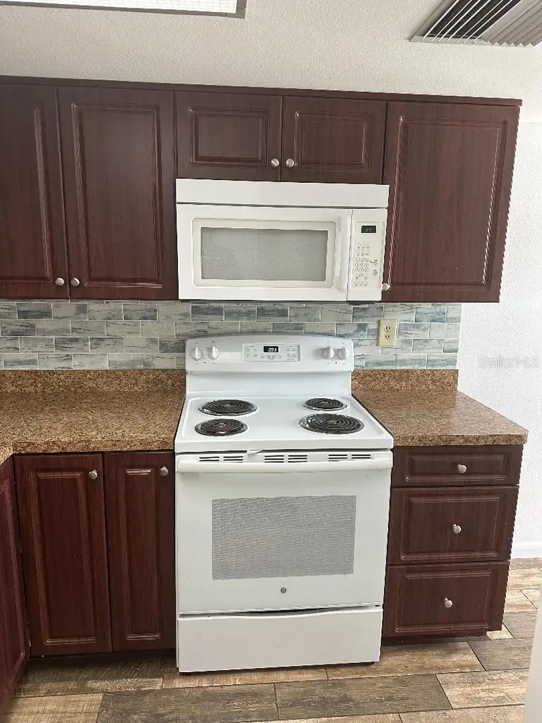 3411 TEESIDE DR #3411 — photo 3