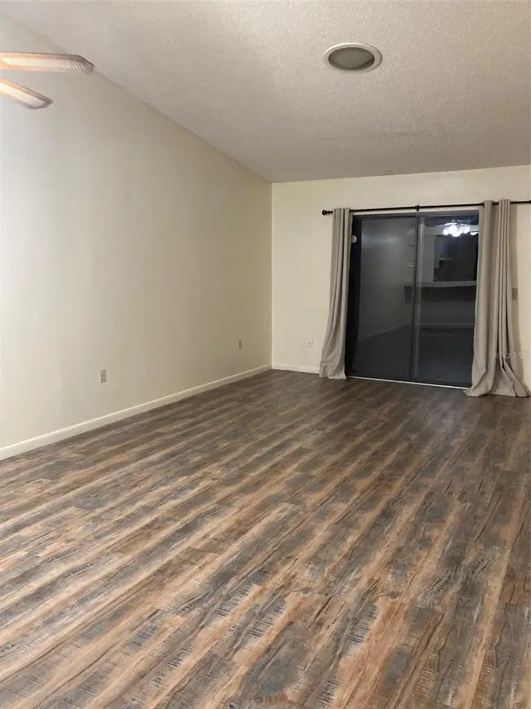 1862 JUNEBERRY LN — photo 5