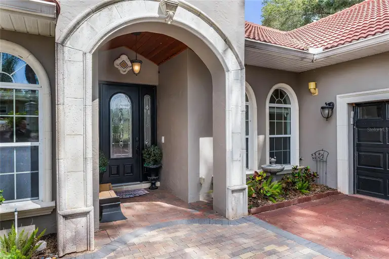 120 W MAGNOLIA AVE — photo 4