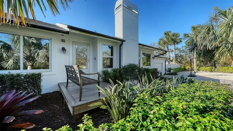 1302 ROBERTS BAY LN — photo 3