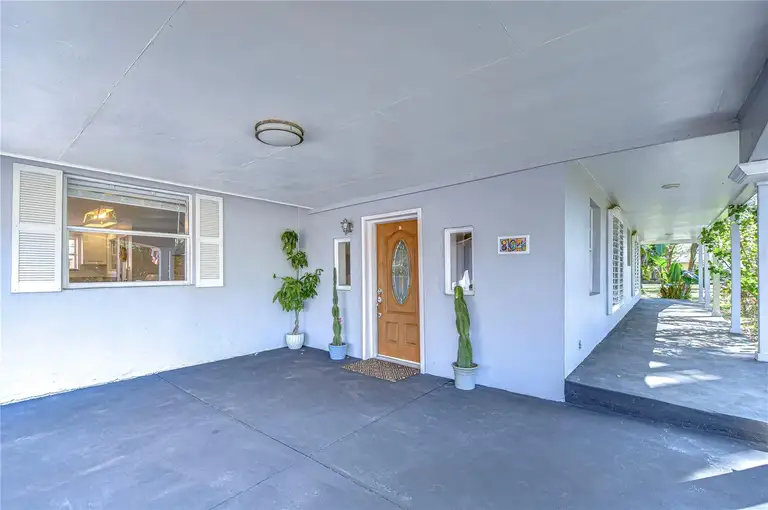 801 TIMBER POND DR — photo 4