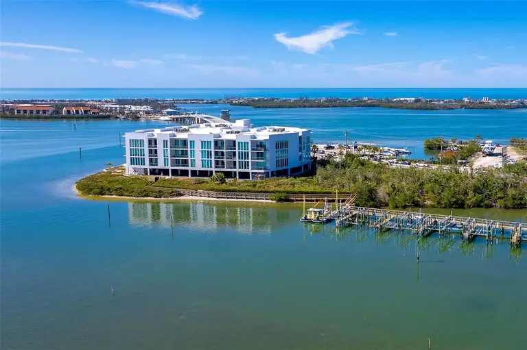 1375 BEACH RD #109