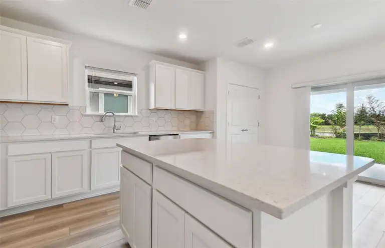 1142 KISTNA DR — photo 5