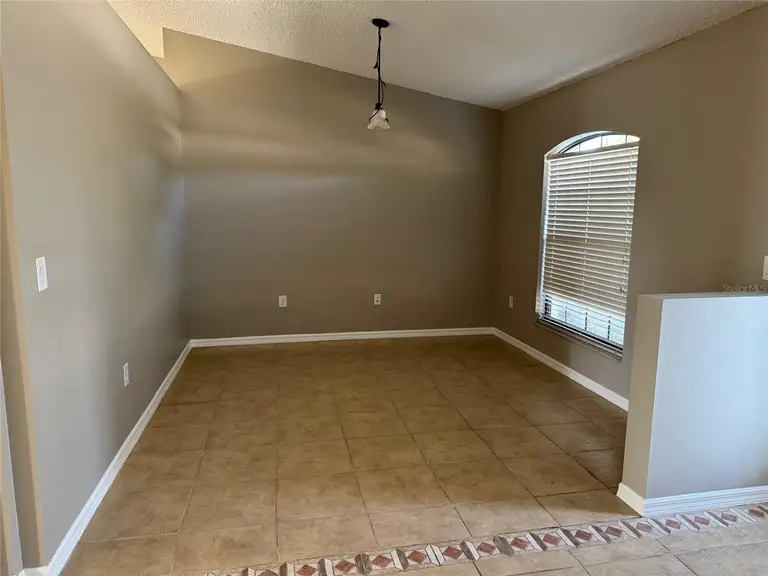 2639 JANET CT — photo 3