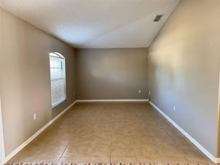 2639 JANET CT — photo 5