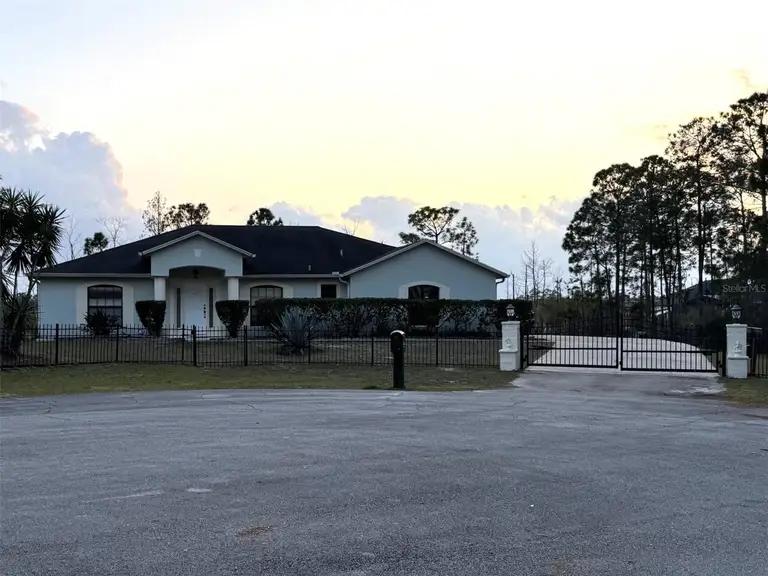 2639 JANET CT