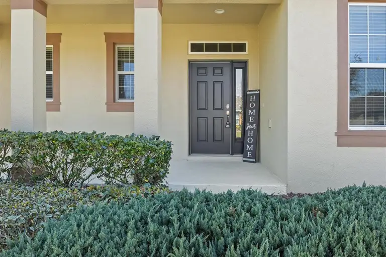452 PALASTRO AVE — photo 2