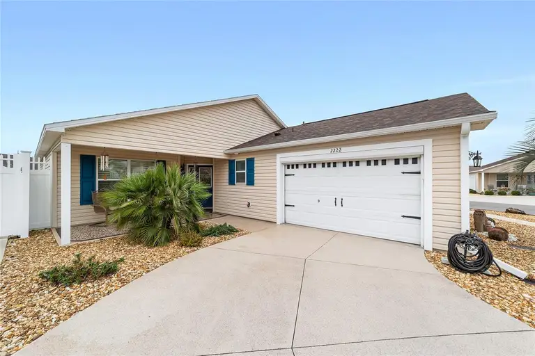2222 SOUTHWOOD DR — photo 2