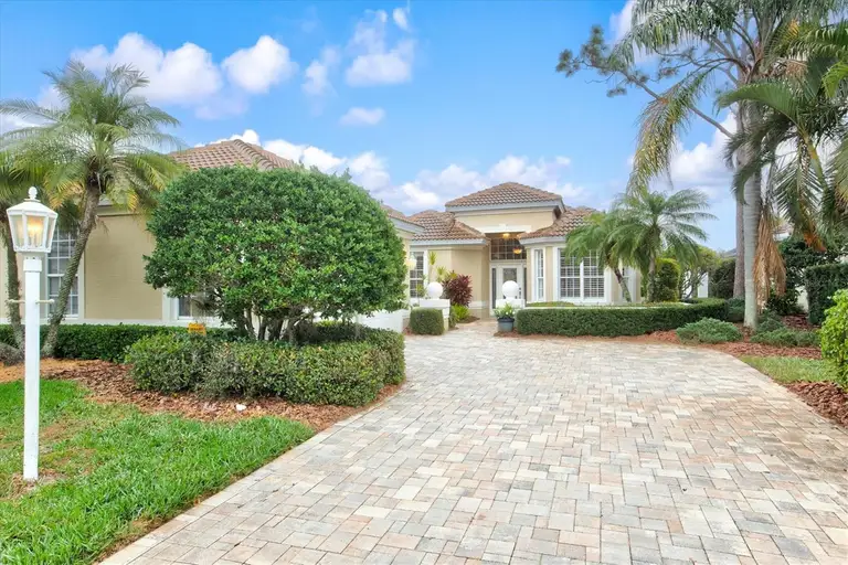 7327 KENSINGTON CT