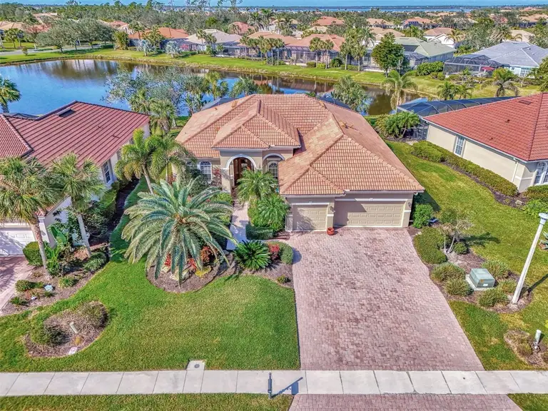 2660 SABLE PALM WAY — photo 2