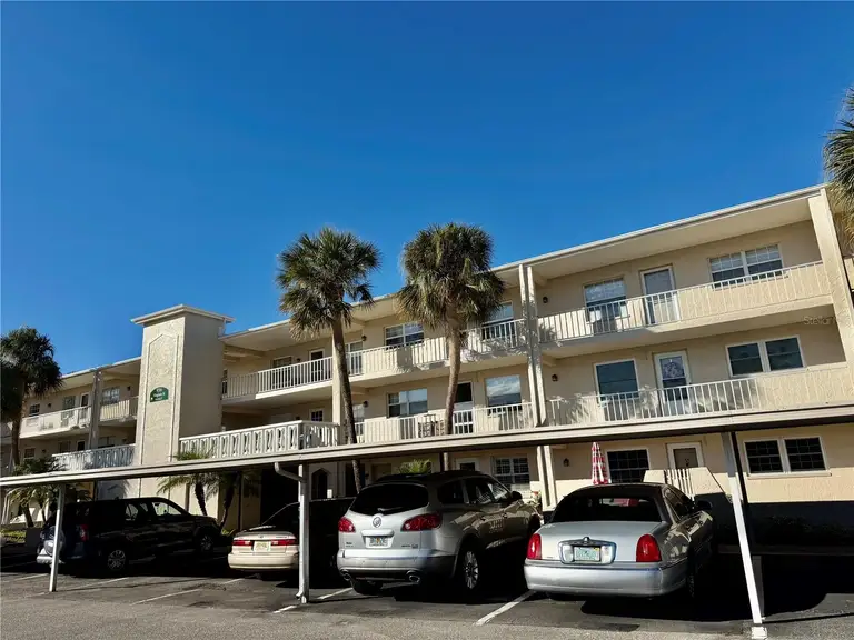 936 VIRGINIA ST #208