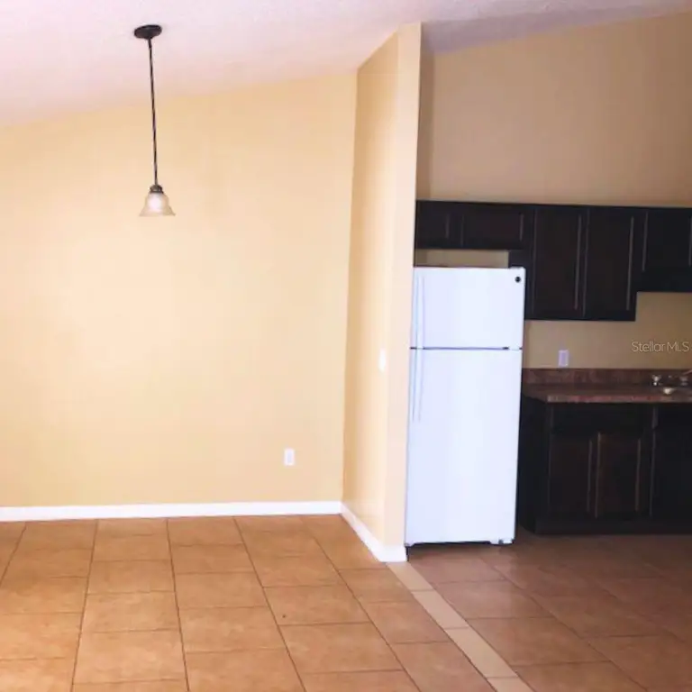 1005 KING ST — photo 3