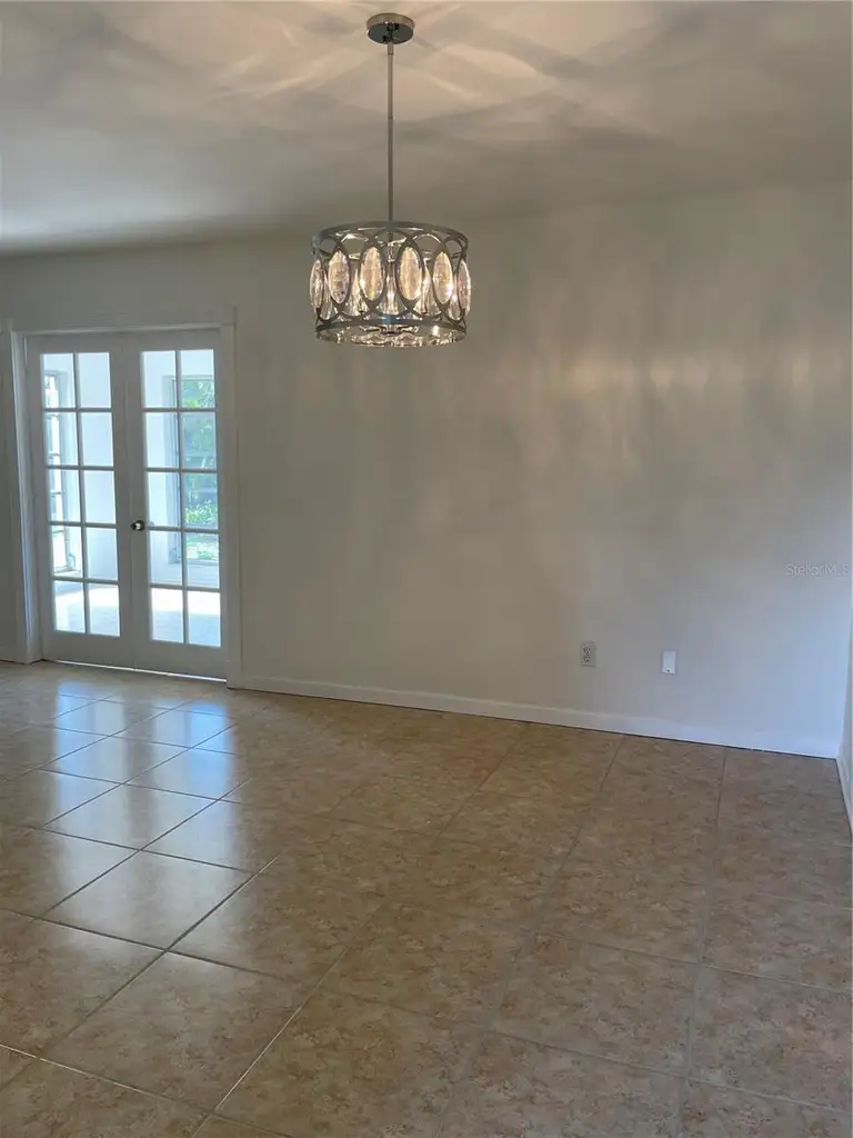 2051 HIGH RIDGE DR — photo 3