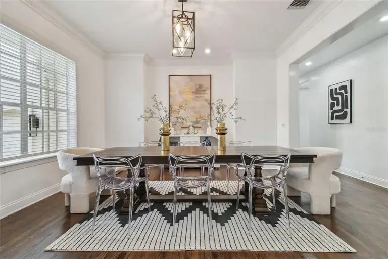 4610 W BROWNING AVE — photo 3