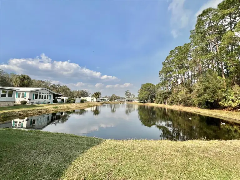 122 TAMARISK WAY