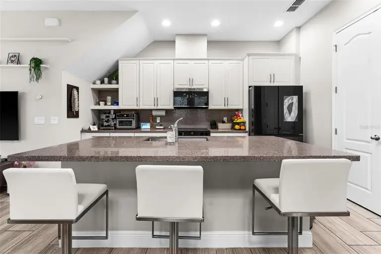 8163 UPPER PERSE CIR — photo 4