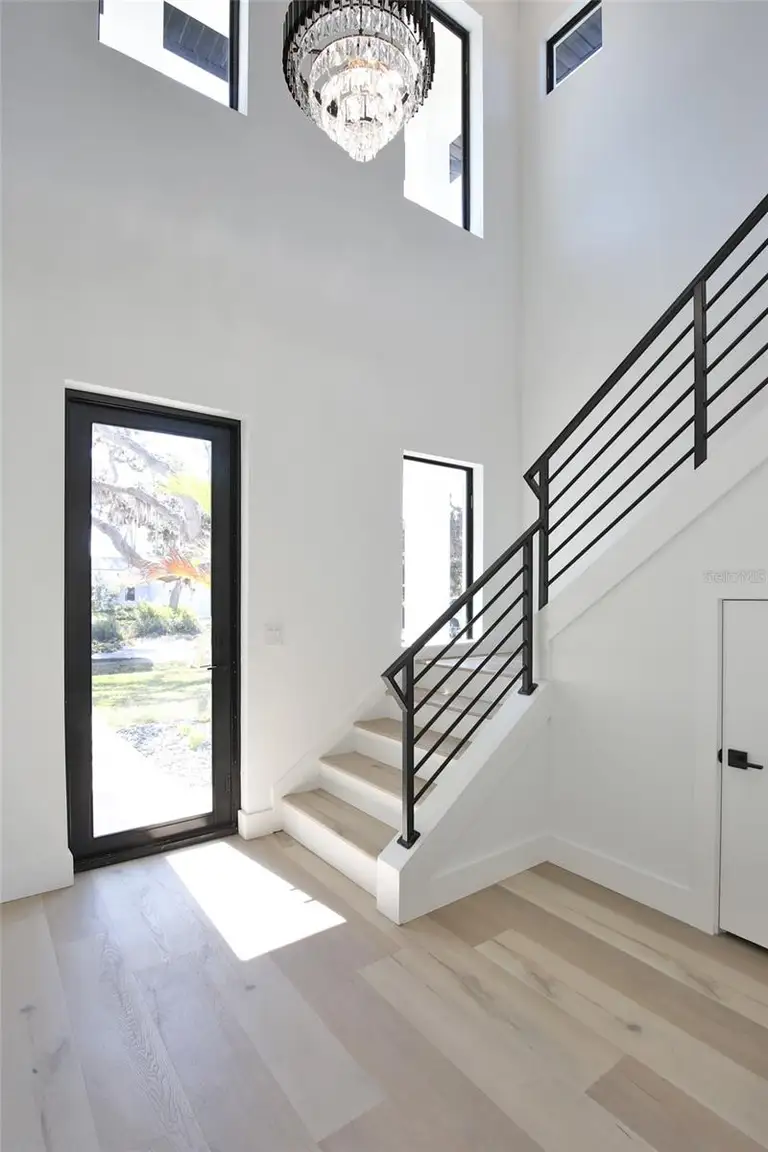 2345 OAK TER — photo 5